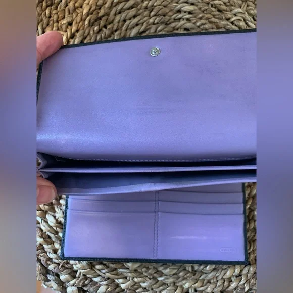 Coach Hampton leather wallet. GUC. Black leather with purple leather interior. - Picture 8 of 10